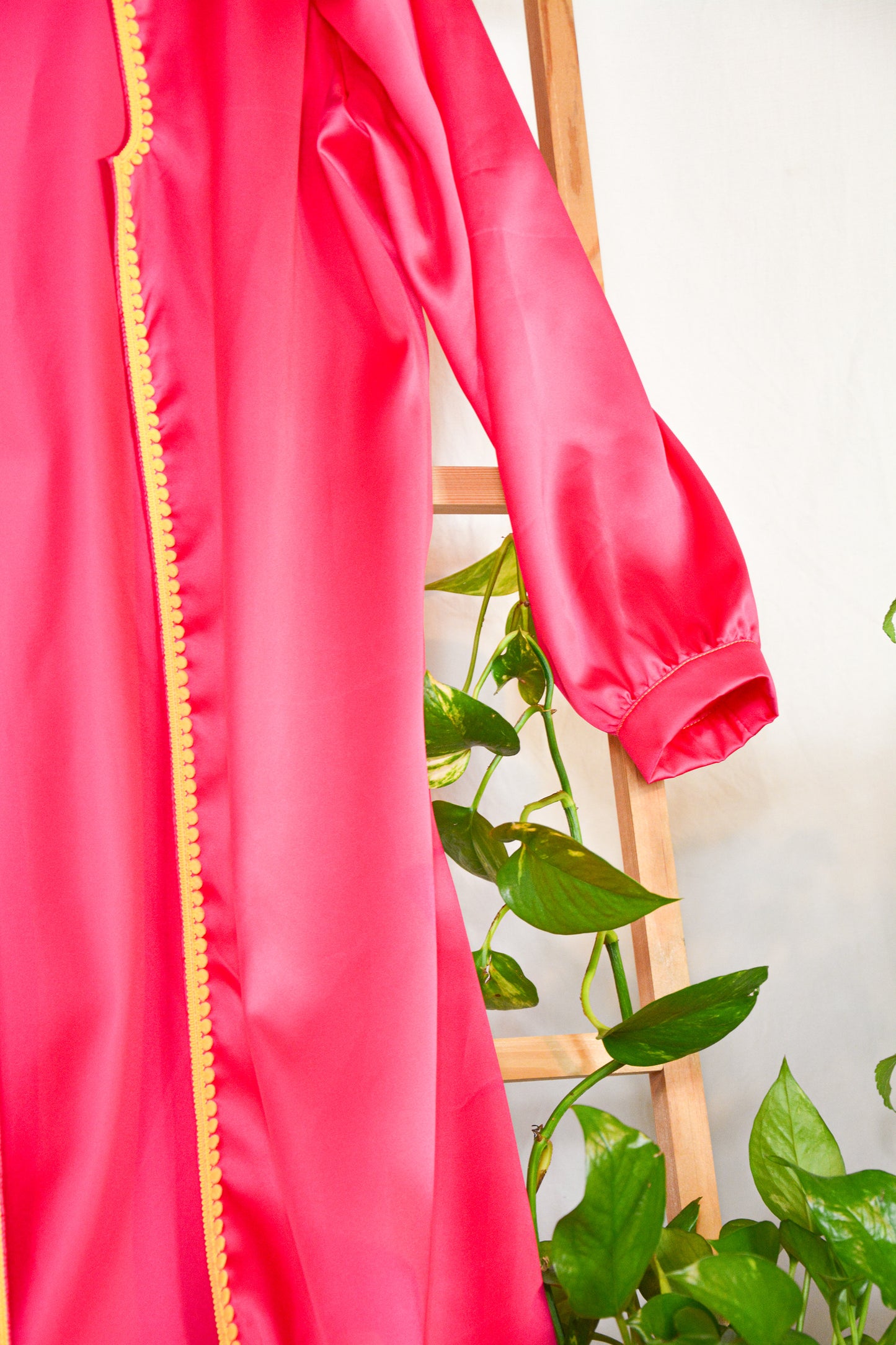 The WARDA caftan